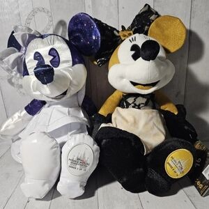 Disney The Main Attraction Series Minnie Mouse Space Moutain/ Pirates